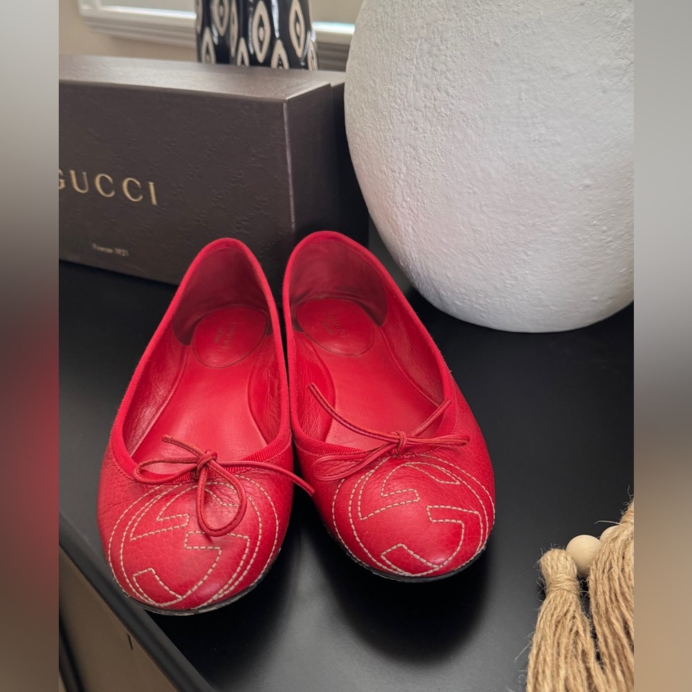Gucci Soho flats in Tabasco